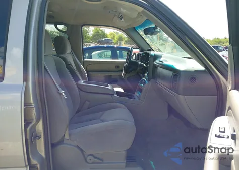 2005 Chevrolet Tahoe K1500 from USA, damaged, VIN 1GNEK13T15J117090